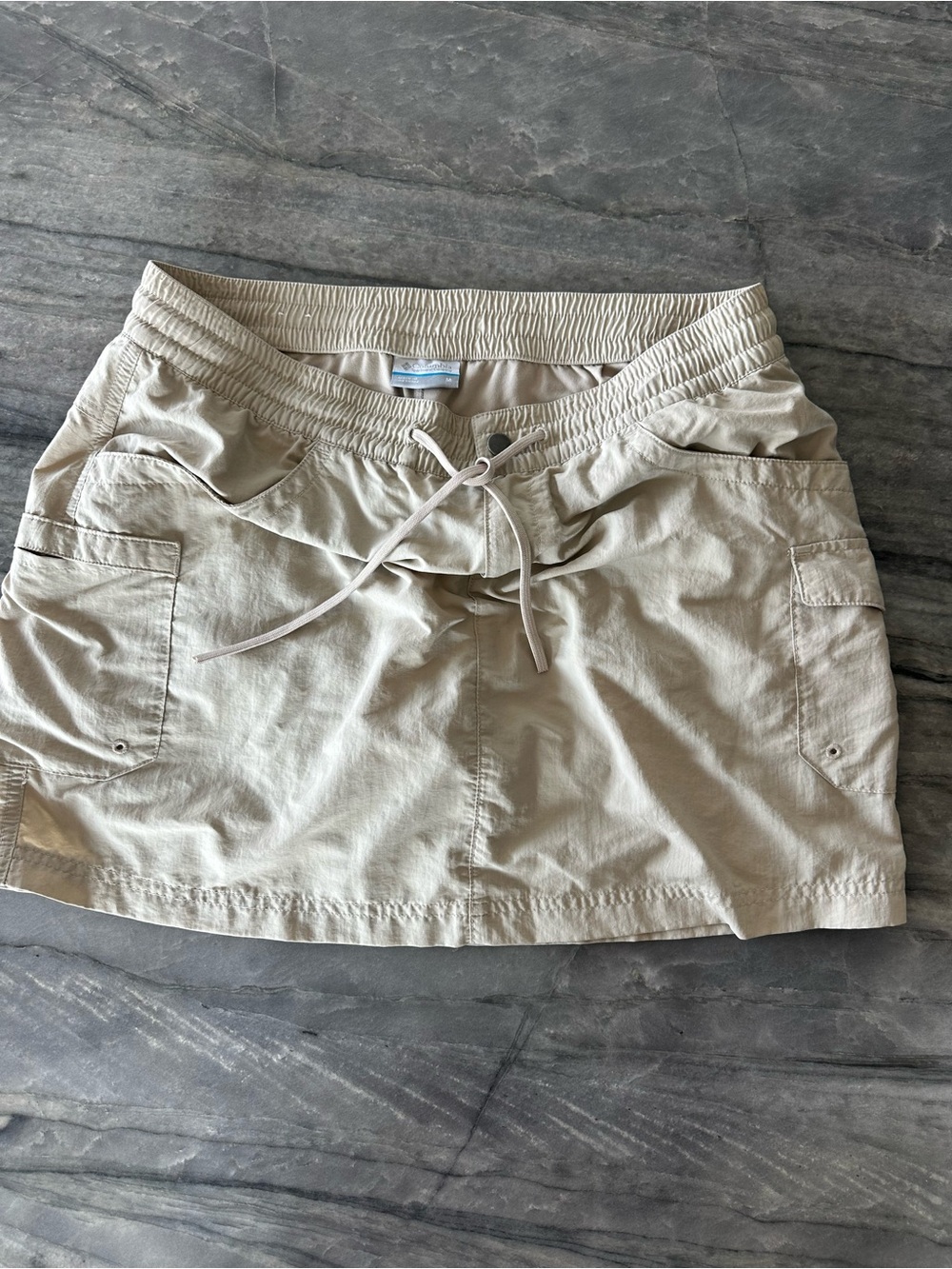 Columbia Sportswear UV protect Khaki Drawstring Cargo Skort skirt size M